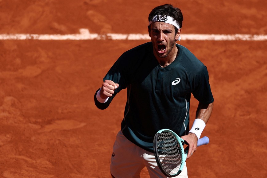 Tennis - French Open - Roland Garros, Paris, France - May 30, 2025
Italy's Lorenzo Musetti reacts during his third round match against Argentina's Mariano Navone REUTERS/Gonzalo Fuentes